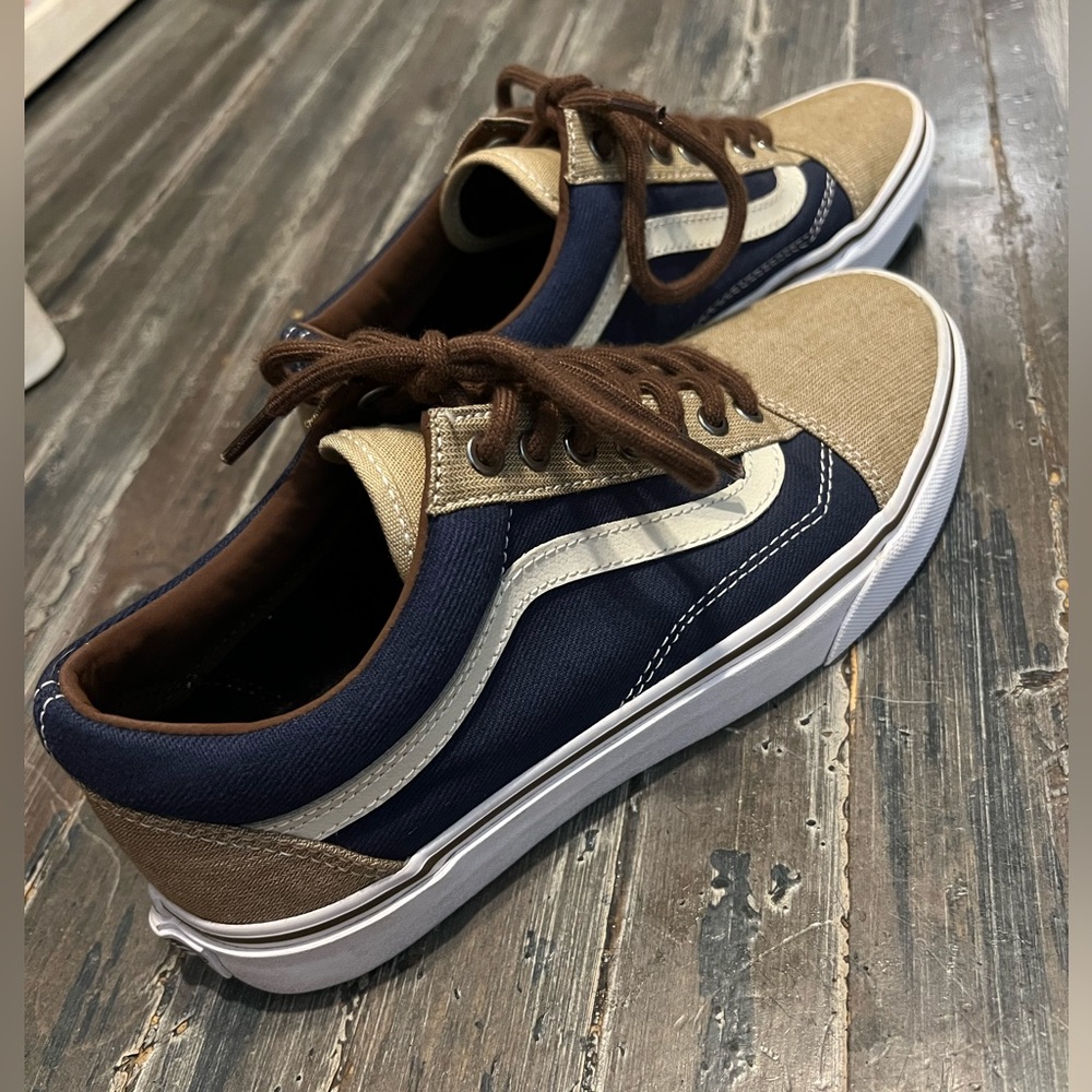 VANS OLD SCHOOL- navy and beige